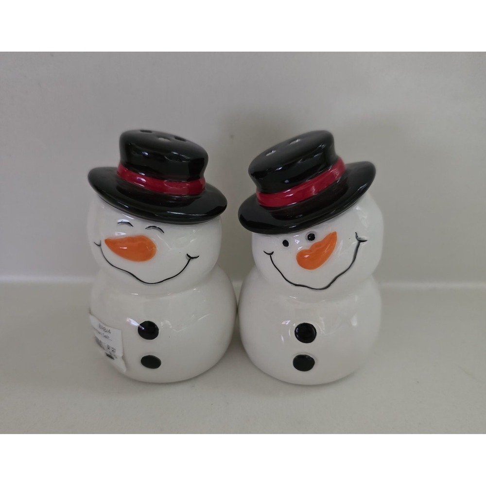 Ceramic Snowman Salt And Pepper Shaker Set New With Tag